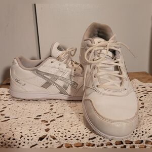 Asics white "Cheer 8" sneakers Sz.5